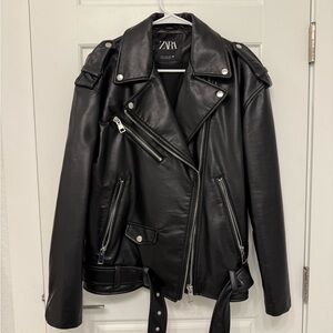Zara Women's Sleek Black Leather Jacket